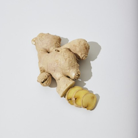 Fresh ginger root